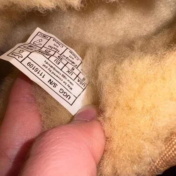 UGG Women’s Chestnut Ultra Mini Boots - Picture 9 of 11